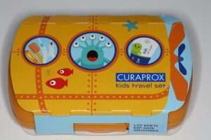 Curaprox Kids ceļojumu komplekts bērniem - oranžs