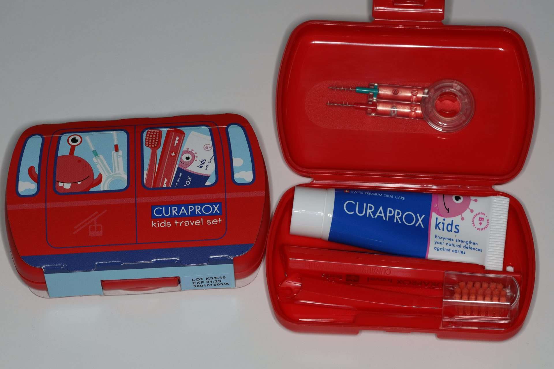 Curaprox Kids ceļojumu komplekts bērniem 6-12 gadi - sarkans - Image 2