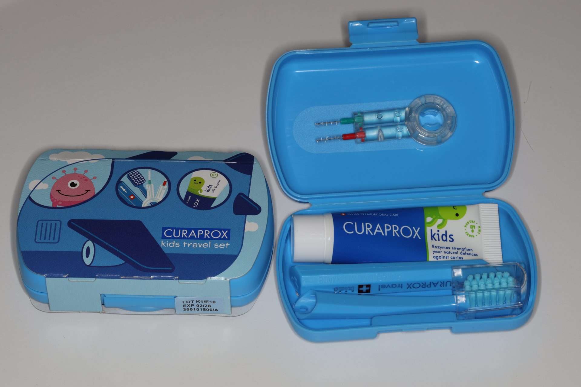 Curaprox Kids bērnu ceļojumu komplekts 6-12 gadi - gaiši zils - Image 2